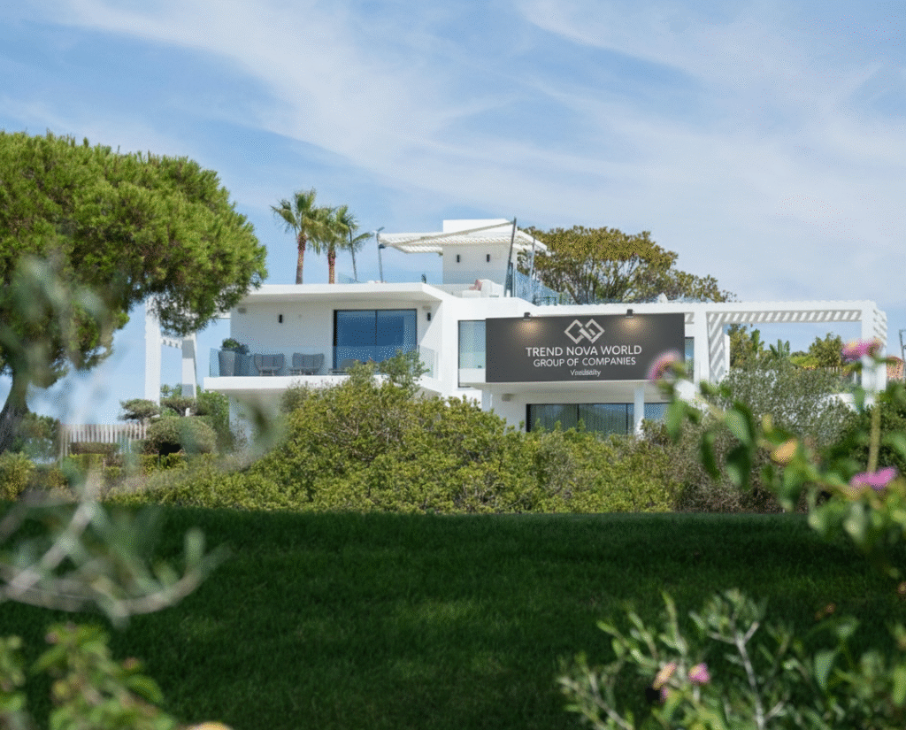 2025 Real Estate Strategies: From Fix-and-Flip to Overseas Rental Empires